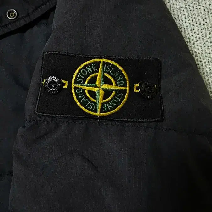 [BUNJANG] Stone Island Cotton Nylon Ripstop Down Padded Jacket / [M] 스톤아일랜드 코튼 나일론 립스탑 다운 패딩