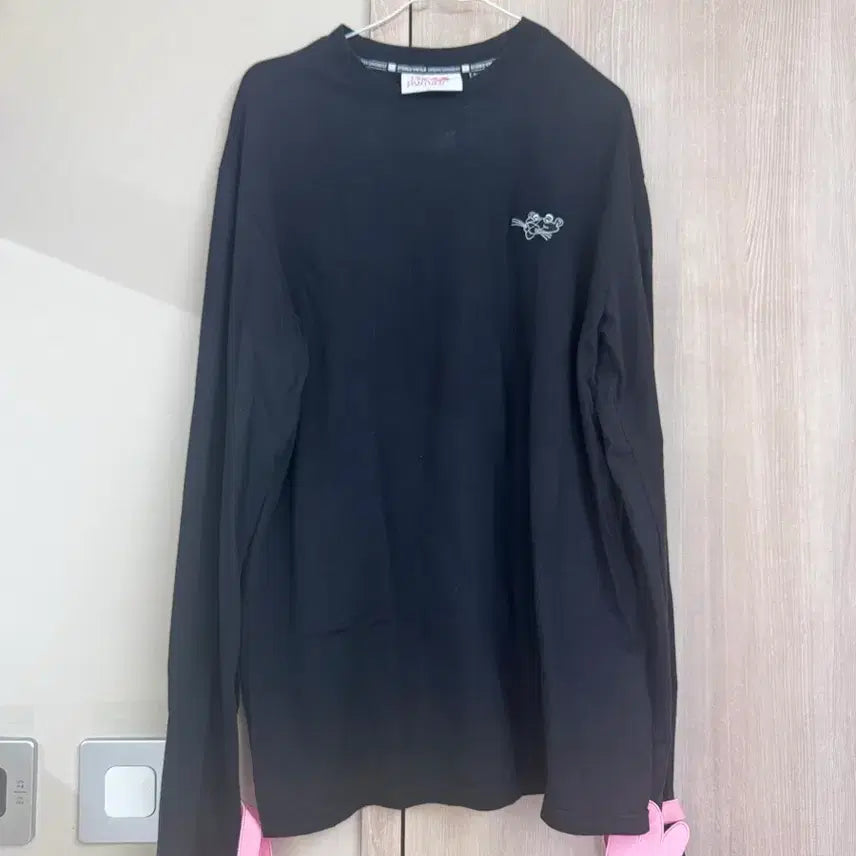 [BUNJANG] Stereo Vinyls Pink Panther Long Sleeve T-shirt / 핑크팬더 블랙 긴팔 박스티