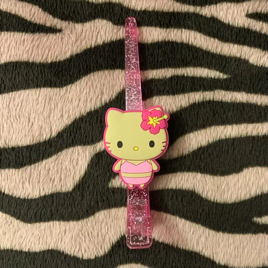 [BUNJANG] Sanrio Hello Kitty Long Hair Clip / 산리오 헬로키티 마스코트 롱 헤어클립 갸루템 태닝키티