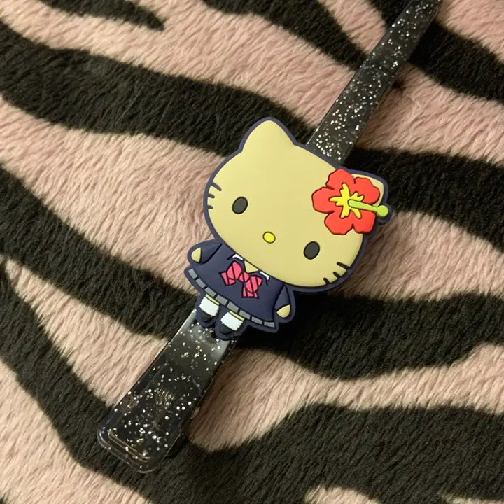 [BUNJANG] Sanrio Hello Kitty Long Hair Clip / 산리오 헬로키티 마스코트 롱 헤어클립 갸루템 태닝키티