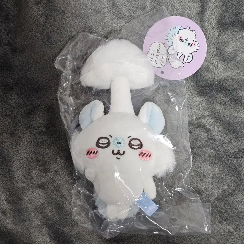[BUNJANG] Chiikawa Momonga Mascot Plush Doll / 치이카와 기생버섯 모몽가 마스코트 인형