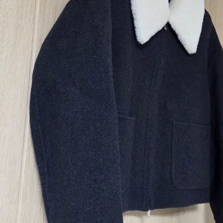 [BUNJANG] On&On Wool Collar Detachable Jumper Jacket / (거의새것)온앤온 털카라 탈부착 점퍼자켓 효민 정채연 기은세 패션