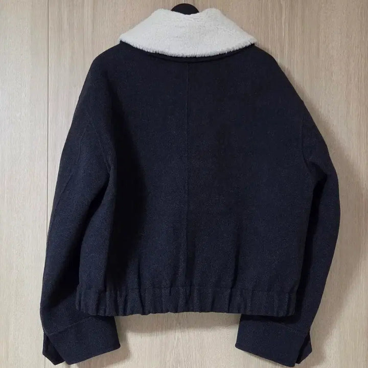[BUNJANG] On&On Wool Collar Detachable Jumper Jacket / (거의새것)온앤온 털카라 탈부착 점퍼자켓 효민 정채연 기은세 패션
