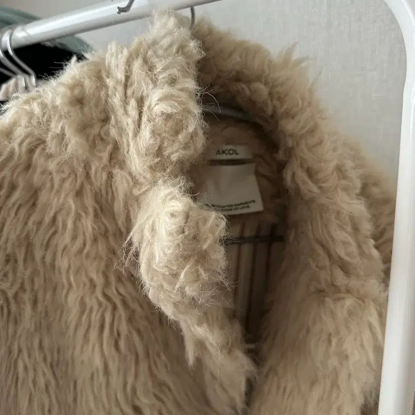 [BUNJANG] Akol Faux Fur Jacket / akol 퍼재킷