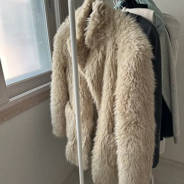 [BUNJANG] Akol Faux Fur Jacket / akol 퍼재킷