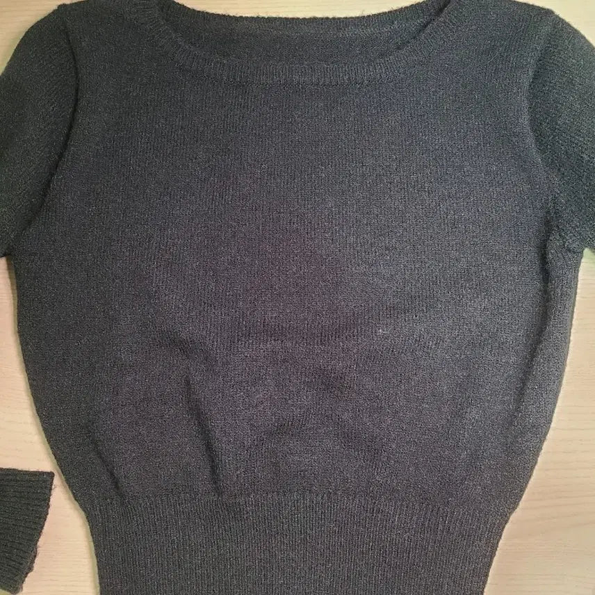 [BUNJANG] Black Manic Basic Boat Neck Crop Knit Top / 블랙 매니크 컬슨 베이직 보트넥 크롭 니트 상의