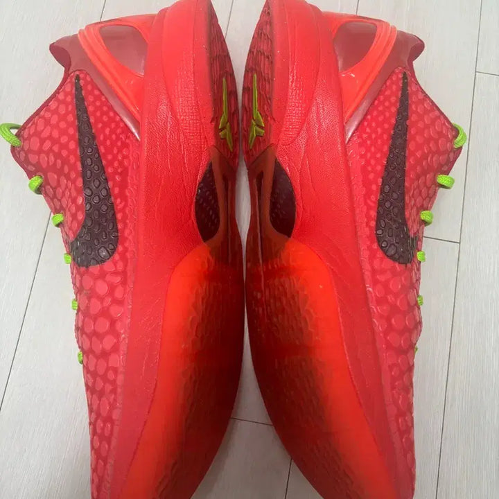 [BUNJANG] Kobe 6 Grinch Shoes (Size 285) / 코비6 리버스 그린치 285