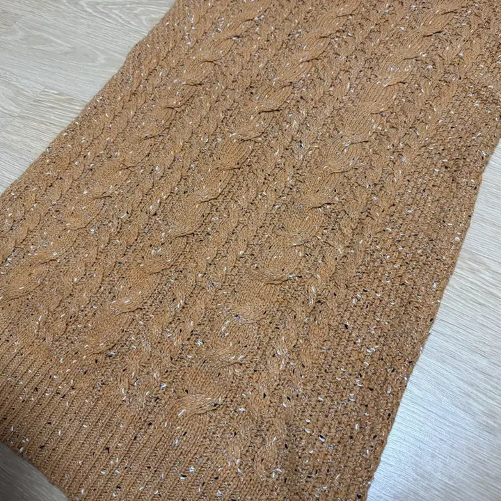 [BUNJANG] Knit Long Sweater / (미착용)꽈배기 패턴 롱 니트 티