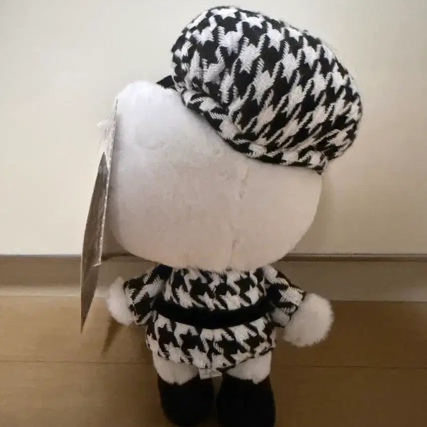 [BUNJANG] Hello Kitty Monotone Keyring Doll / 헬로키티 모노쿠로 모노톤 키링 인형