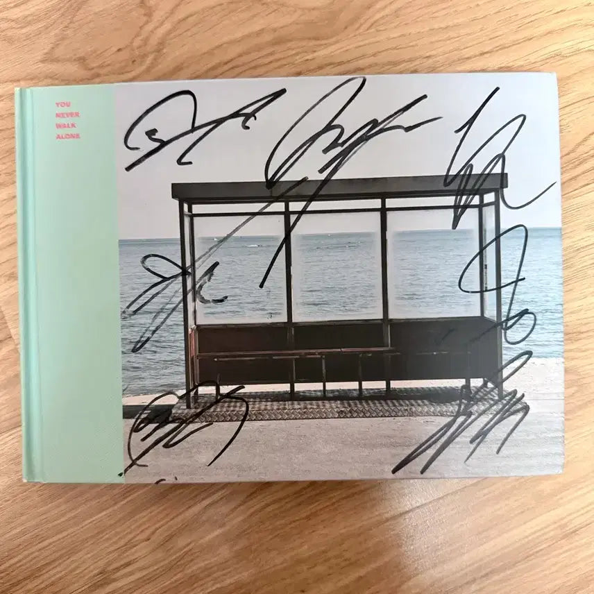 방탄소년단 BTS YOU NEVER WALK ALONE 친필 싸인 앨범