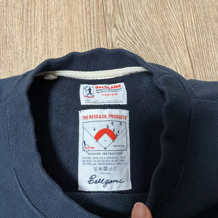 [BUNJANG] Ballgame Navy M Size Sweatshirt / 볼게임 맨투맨 M