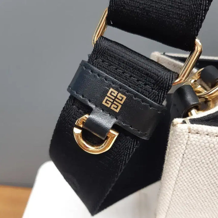 [BUNJANG] Givenchy Canvas Mini Tote Bag / 지방시 캔버스 토트백 미니 크로스백