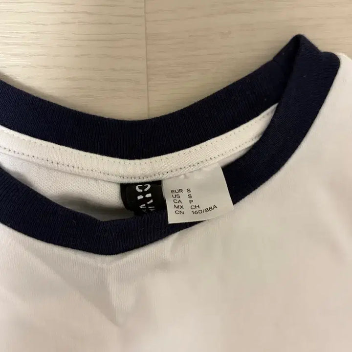 [BUNJANG] H&amp;M Ringer T-Shirt / h&amp;m 반팔티 링거티