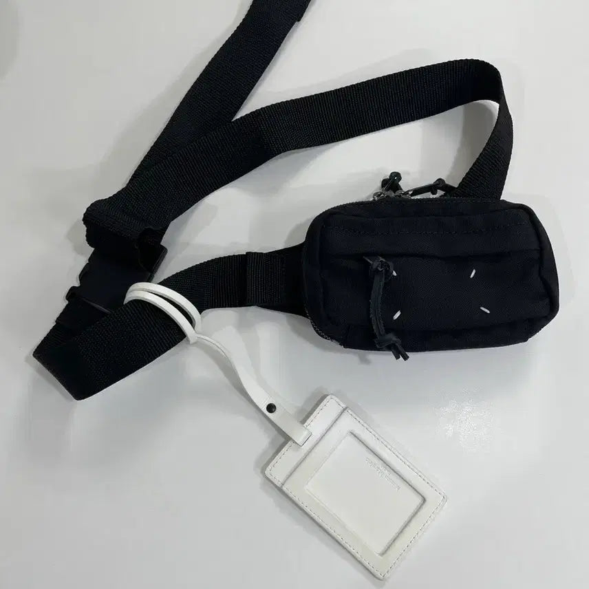 [SOLD OUT] 메종 마르지엘라 벨트백 블랙