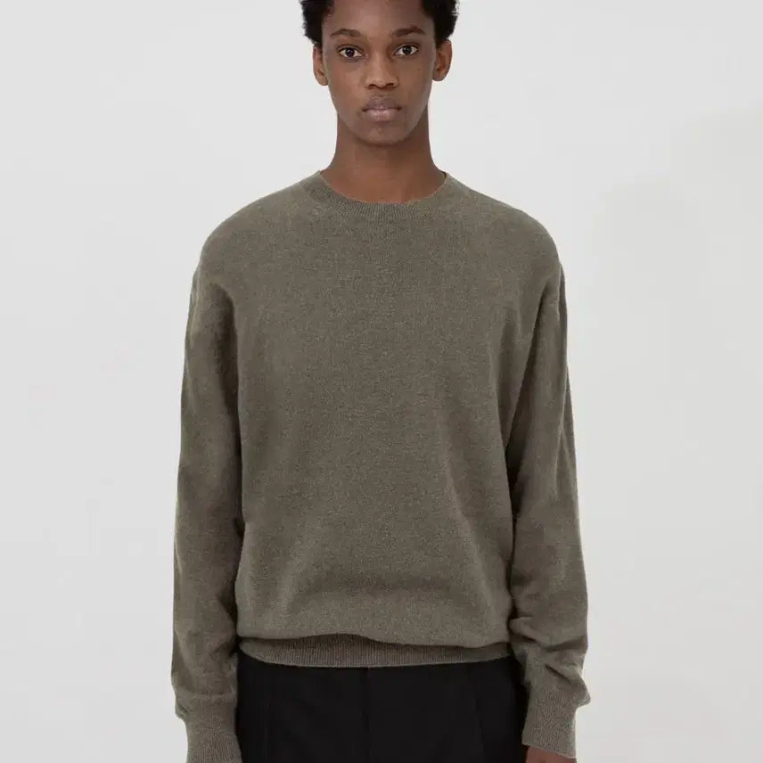 [BUNJANG] Brown Yard Crew Neck Knit Olive Sweater / 브라운야드 크루넥 니트 올리브 3사이즈