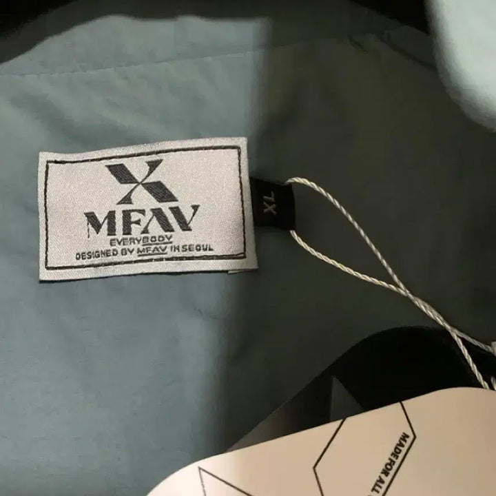 [BUNJANG] MFAV Windbreaker / MFAV 미사용 새상품 바람막이 우븐 판매 합니다
