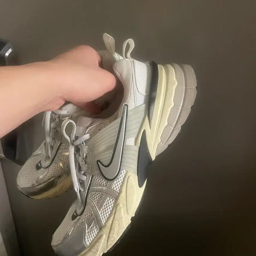 [BUNJANG] Nike V2K Sneakers 280 / 나이키 v2k 280 스니커즈