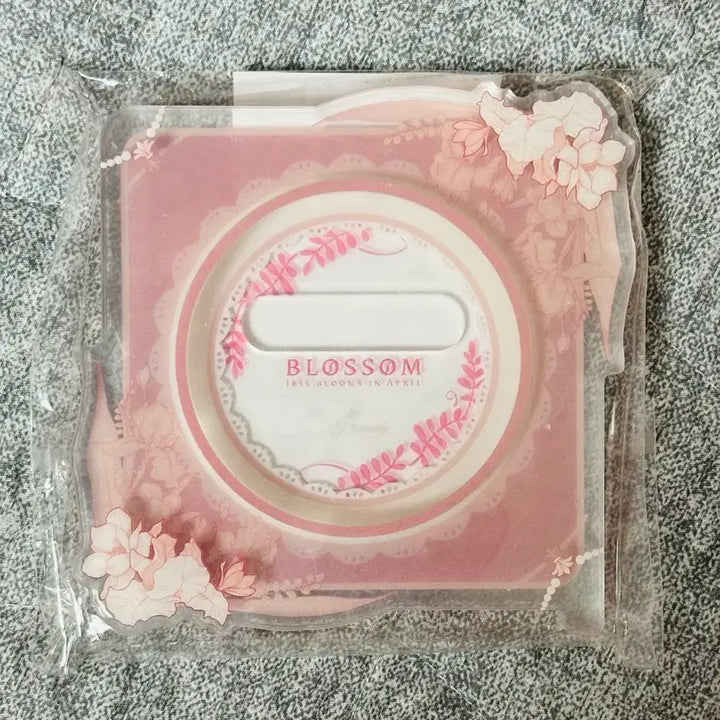 [BUNJANG] Acrylic Case Cover Block Stand / 캔뱃지 보관 아크릴 케이스 커버 블록 스탠드 벚꽃 전시 홀더 프레임