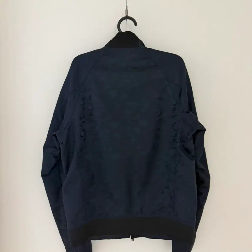 [SOLD OUT] 띠어리 시티 봄버 바람막이 자켓 xs