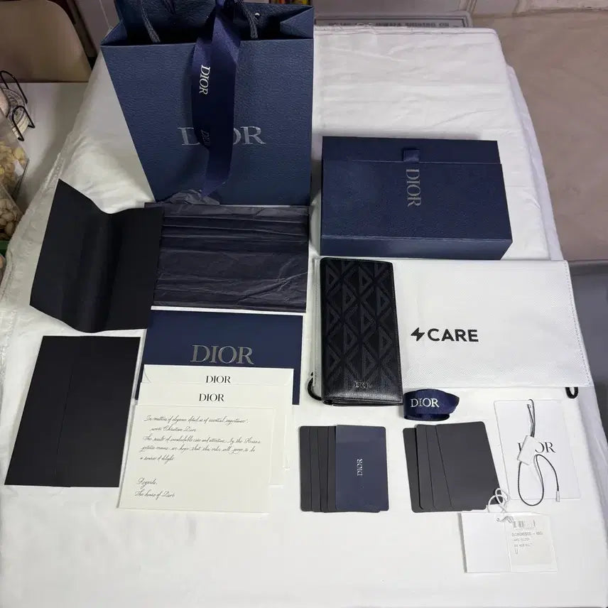 [BUNJANG] Dior CD Diamond Vertical Long Wallet / [22SS,풀구성/단종]디올 CD 다이아몬드 캔버스 버티컬 장지갑 블랙