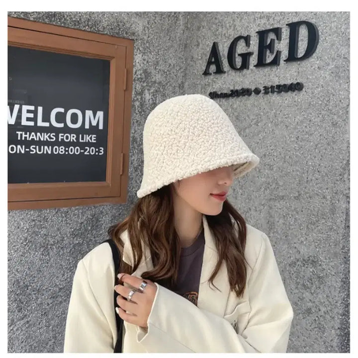 [BUNJANG] Poggles Bucket Hat / 뽀글이 버킷햇