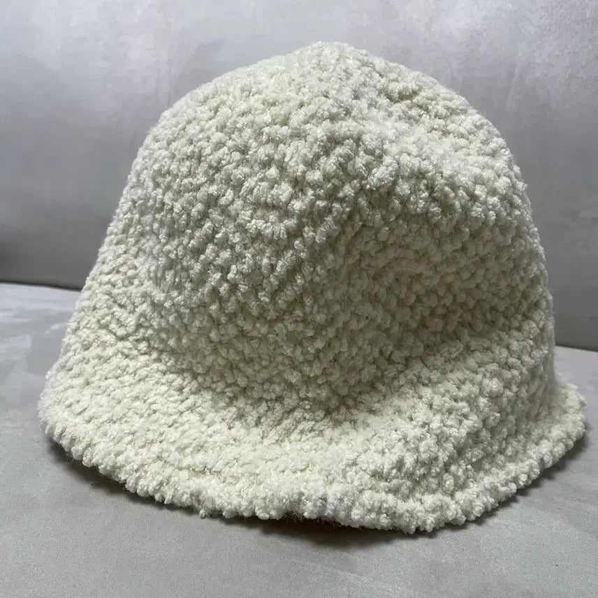 [BUNJANG] Poggles Bucket Hat / 뽀글이 버킷햇