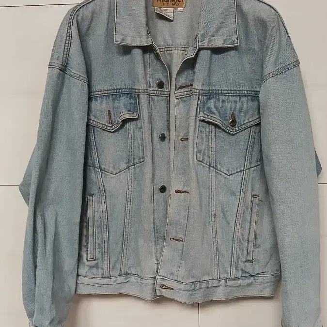 [BUNJANG] Wrangler Levi's Denim Jacket Light Blue L / 랭글러 리바이스데님 청자켓 라이트블루 L사이즈 실측은110이상