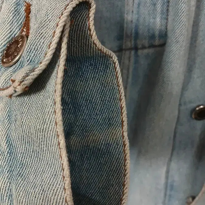 [BUNJANG] Wrangler Levi's Denim Jacket Light Blue L / 랭글러 리바이스데님 청자켓 라이트블루 L사이즈 실측은110이상
