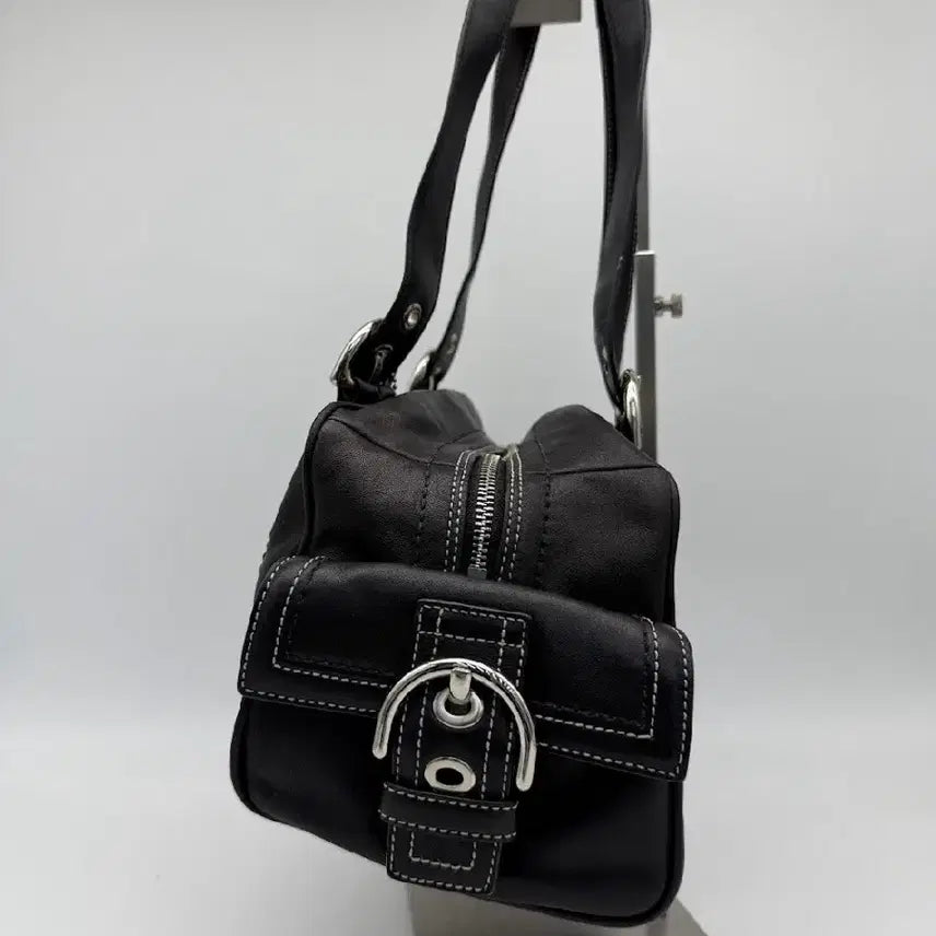 [BUNJANG] Coach Stitch Black Shoulder Bag / 코치 정품 스티치 블랙 숄더백