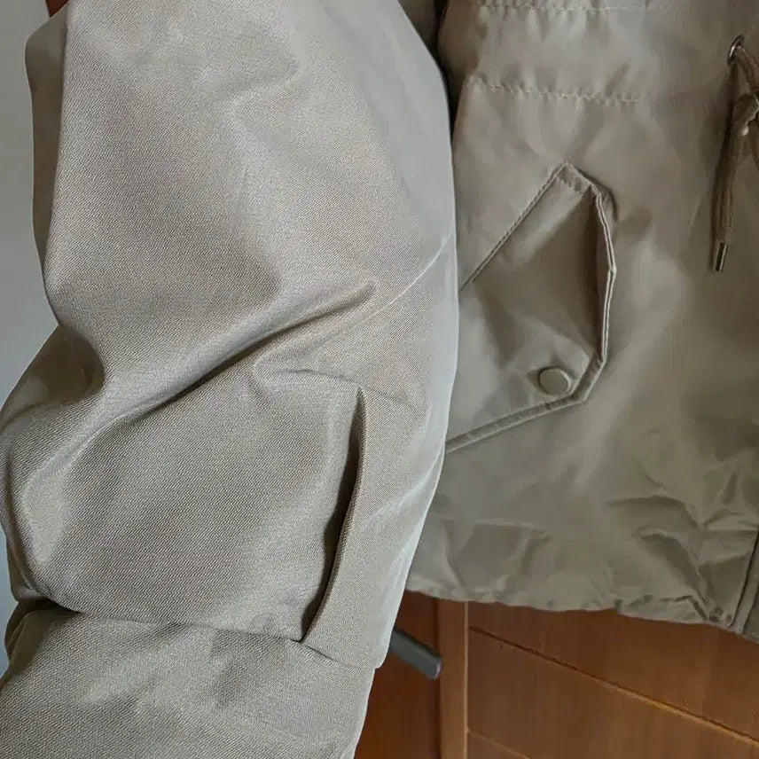 [BUNJANG] Unbranded Beige Hooded Long Padded Coat (55 Recommended) / (새상품)  안쪽 털 진베이지색 후드퍼 롱패딩(55추천)