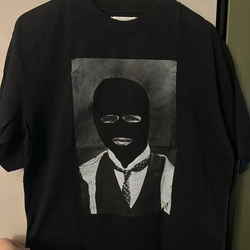 [BUNJANG] Youths in Balaclava T-Shirt / Youths in Balaclava