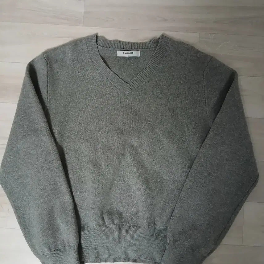 [BUNJANG] 8Seconds V-Neck Knit Gray L / 에잇세컨즈 V넥 니트 회색 L