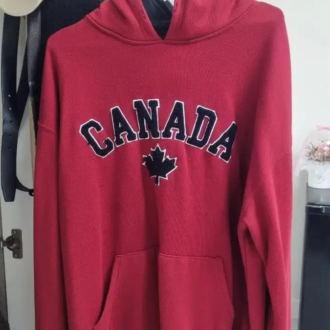 [BUNJANG] Canada Hoodie L Size / 캐나다 후드집업 L/G