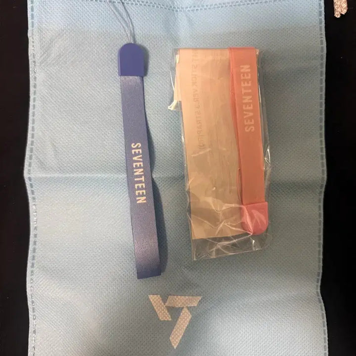 [BUNJANG] SEVENTEEN Official Light Stick Ver.2 / 세븐틴 응원봉 캐럿봉 뉴뉴럿봉