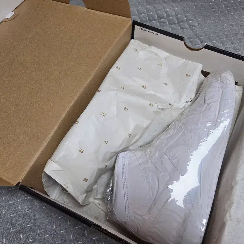 [BUNJANG] Air Jordan 1 Mid All White Sneakers / 에어 조던 1 MID 올 화이트 310mm (새상품)