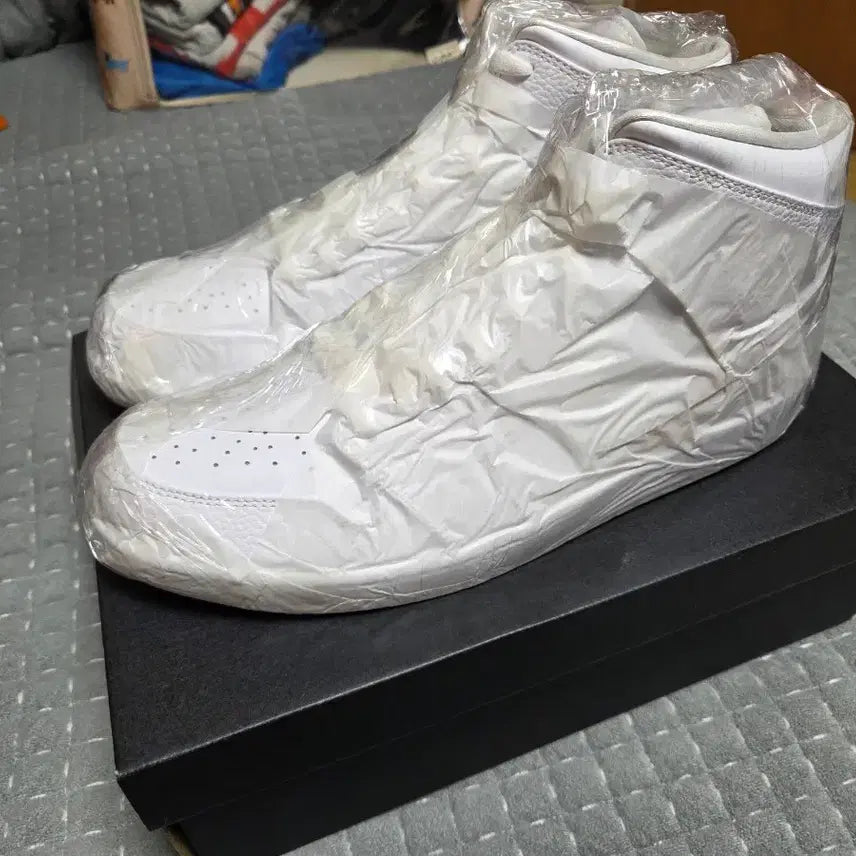 [BUNJANG] Air Jordan 1 Mid All White Sneakers / 에어 조던 1 MID 올 화이트 310mm (새상품)