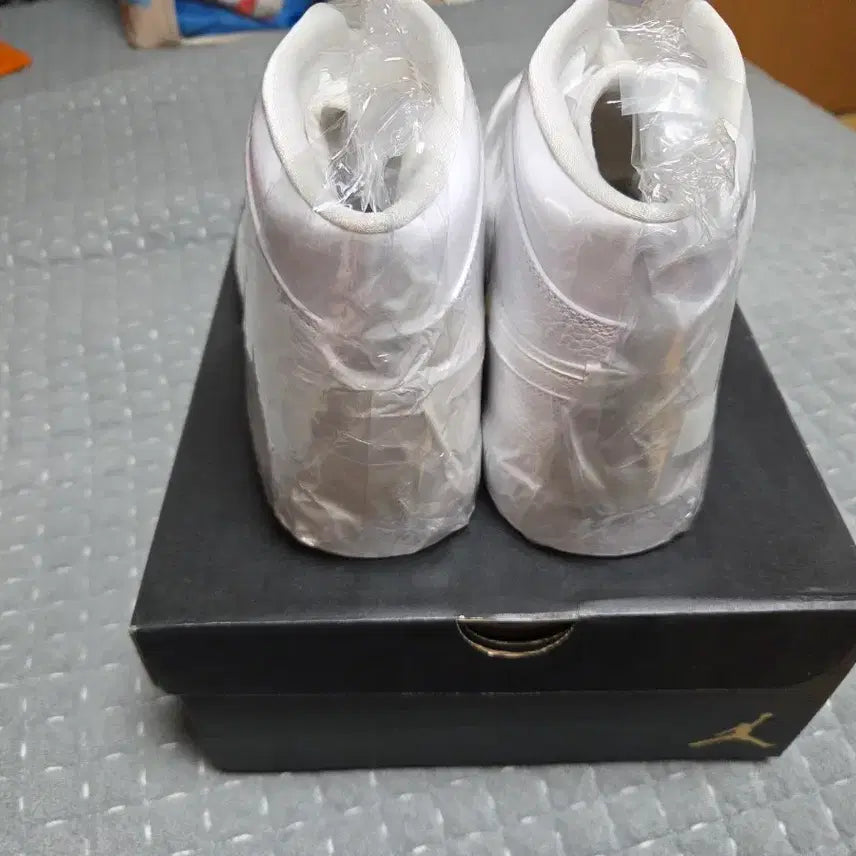 [BUNJANG] Air Jordan 1 Mid All White Sneakers / 에어 조던 1 MID 올 화이트 310mm (새상품)