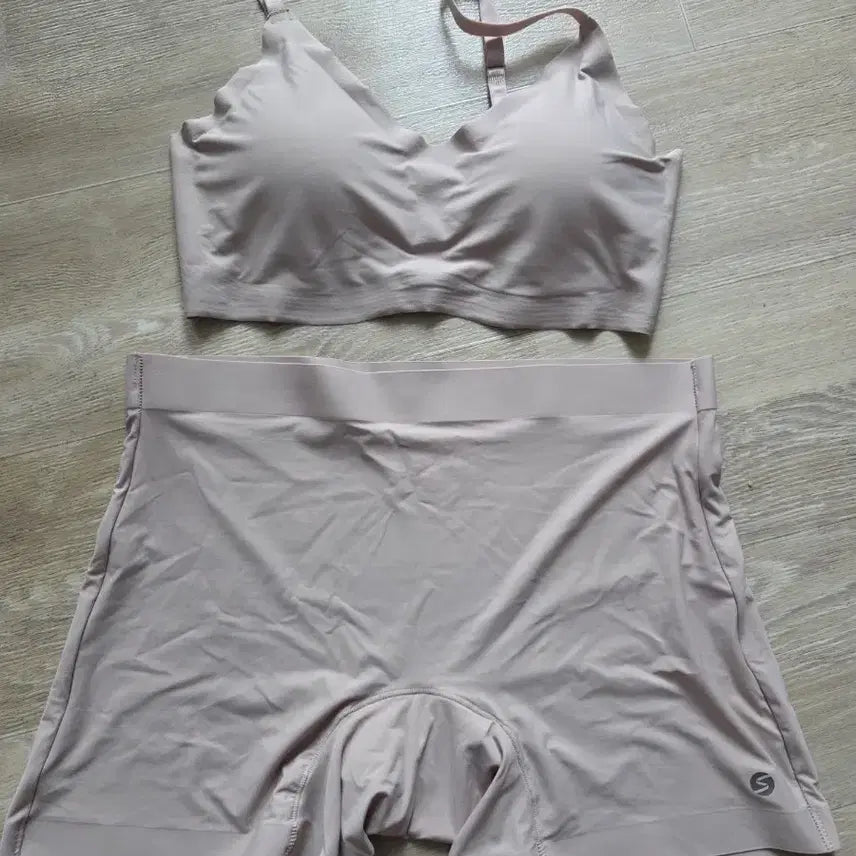 [BUNJANG] Slim9 Comfort Bra and Square Panty Set / 슬림9 편해브라 네모팬티