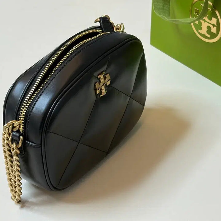 [BUNJANG] Tory Burch Kira Diamond Quilt Shoulder Bag / 토리 버치 키라 다이아몬드 퀼트 숄더백