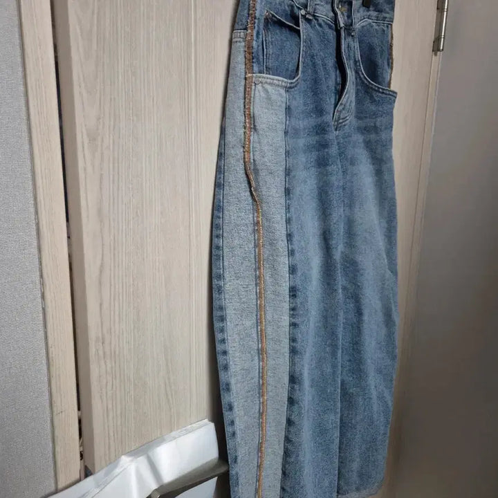 [BUNJANG] ADD. Denim Pants / ADD. 배색 스티치 데님 팬츠