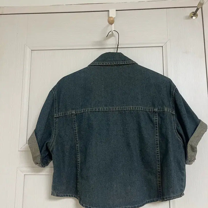 [BUNJANG] Cropped Short Sleeve Washed Denim Jacket / 크롭 반팔 워싱 데님 셔츠 청자켓