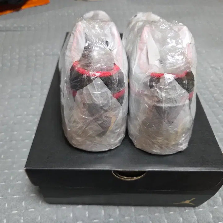 [BUNJANG] Air Jordan 1 Low Black/Red 305mm (Sealed) / 에어조던1 로우 블랙/레드 305mm (새상품)