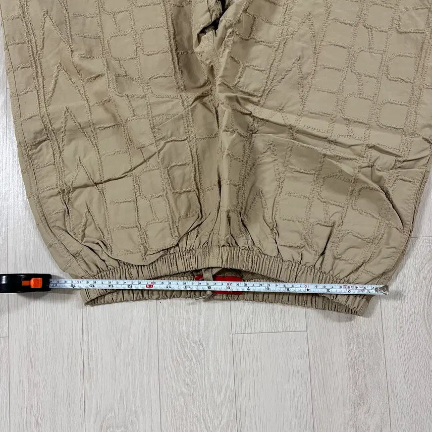 [BUNJANG] Supreme Repeat Embroidered Track Pants Tan / 슈프림 리핏 자수 트랙 팬츠 탄 유니크팬츠