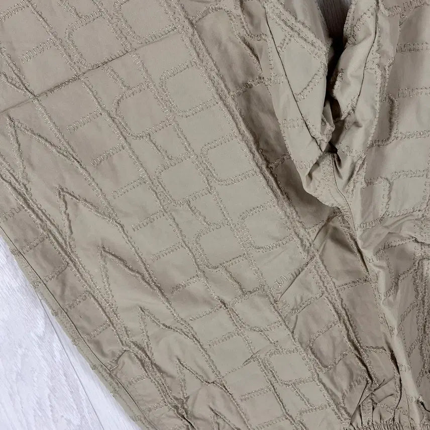 [BUNJANG] Supreme Repeat Embroidered Track Pants Tan / 슈프림 리핏 자수 트랙 팬츠 탄 유니크팬츠