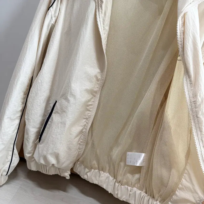 [BUNJANG] Moco Bling Progress Drawstring Windbreaker / 모코블링 삥줄 프로그래스 바람막이 점퍼