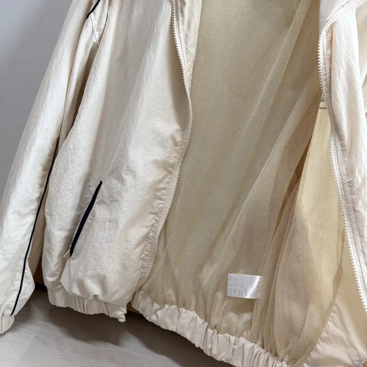 [BUNJANG] Moco Bling Progress Drawstring Windbreaker / 모코블링 삥줄 프로그래스 바람막이 점퍼