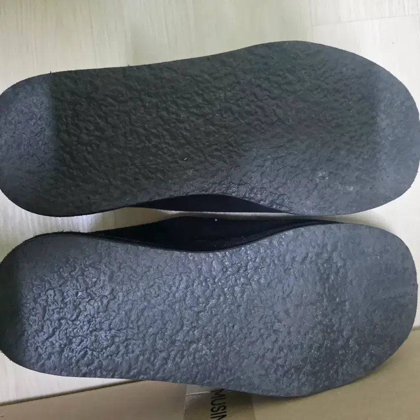 [BUNJANG] DNSR Mammoth Suede Mule / DNSR / 맘모스 스웨이드 뮬 / 280