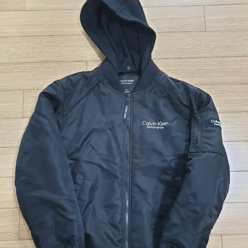 [BUNJANG] Calvin Klein Bomber Jacket / 캘빈클라인 항공 점퍼