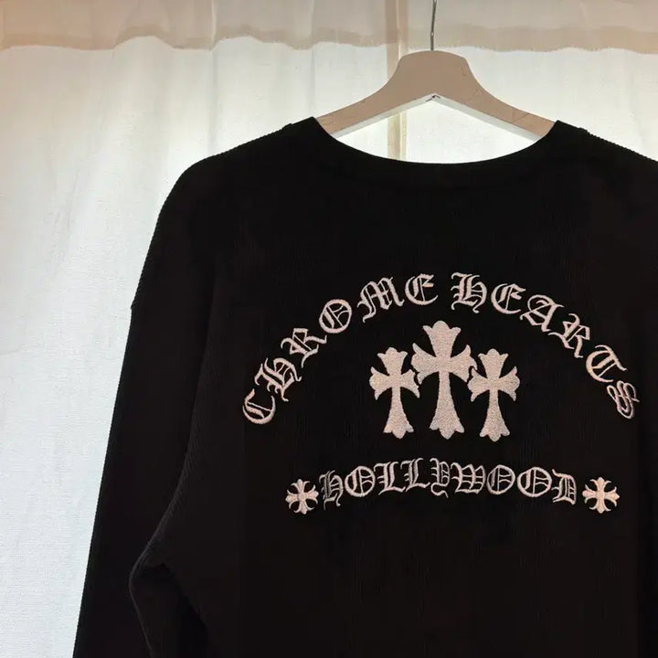 [BUNJANG] Chrome Hearts Cemetery Embroidered Waffle Henley / 크롬하츠 세메터리 자수 와플 헨리넥