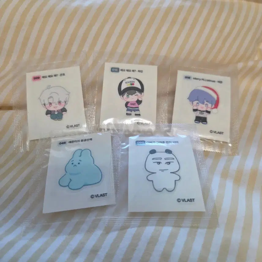 [BUNJANG] PLAVE 5-Piece Tti-bu Seal Bundle Set / [일괄] 플레이브 띠부씰 5종 은호 하민 예준 먀미 용궁산책